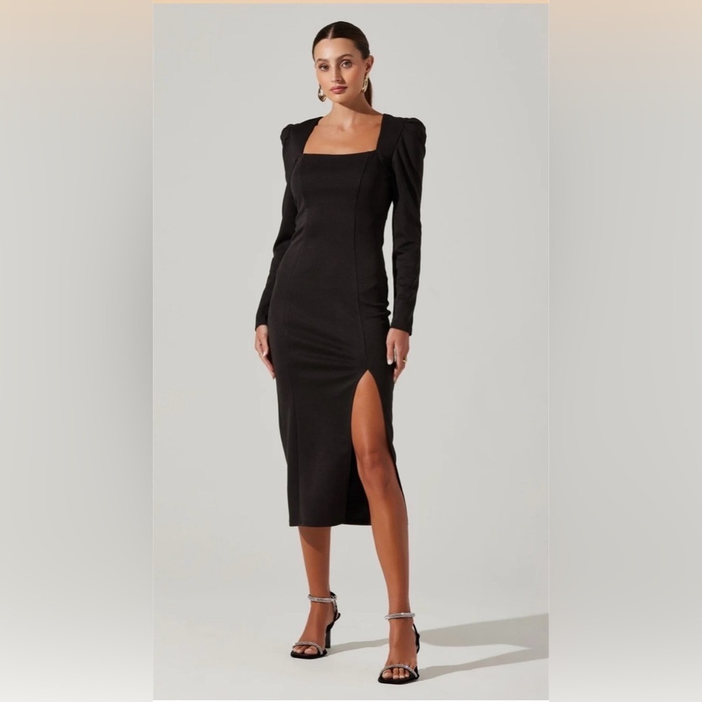 ASTR The Label Square Neck Cutout Midi Dress